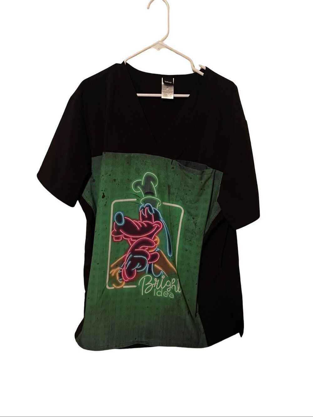 Disney Tooniforms Mens Black Green V-Neck Goofy Bright Idea Medical Scrub Top XL